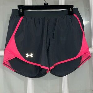 Under Armour Women’s Shorts, size S